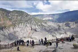 Gunung Tangkuban Perahu